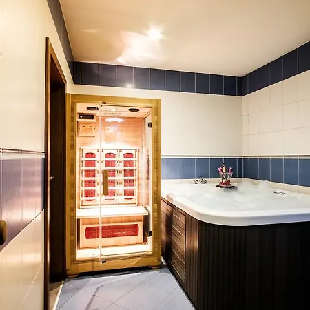 Otel Comfort With Free Wellness And Fitness Centrum Litra